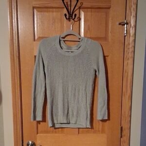 Sonoma Women's Light Gray Crew Neck Sweater